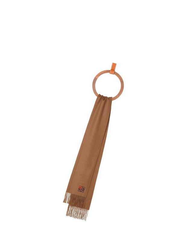Loewe Anagram scarf in cashmere Camel | KNGIU-7350