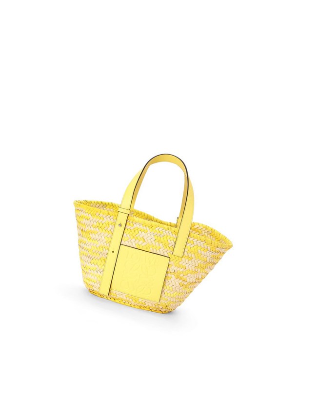 Loewe Basket bag in palm leaf and calfskin Azules | IUJQC-3457