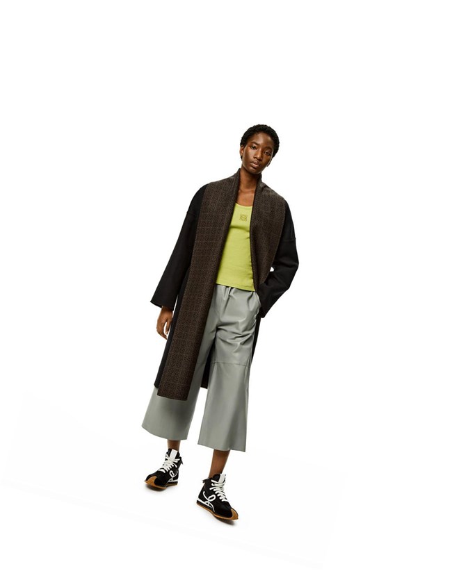 Loewe Cropped trousers in nappa Grises | HNXMS-2593