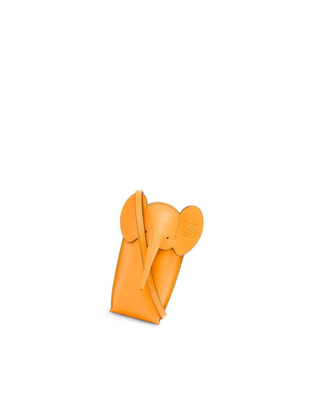 Loewe Elephant Pocket in classic calfskin Mandarin | GNQIR-5241