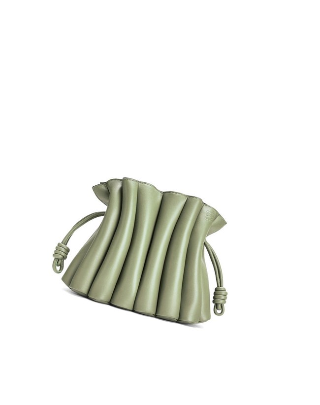 Loewe Flamenco Ondas clutch bag in smooth calfskin Rosemary | QFSKZ-5603