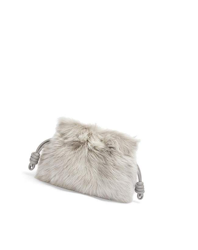 Loewe Flamenco clutch in shearling Grises | OEVDT-8173
