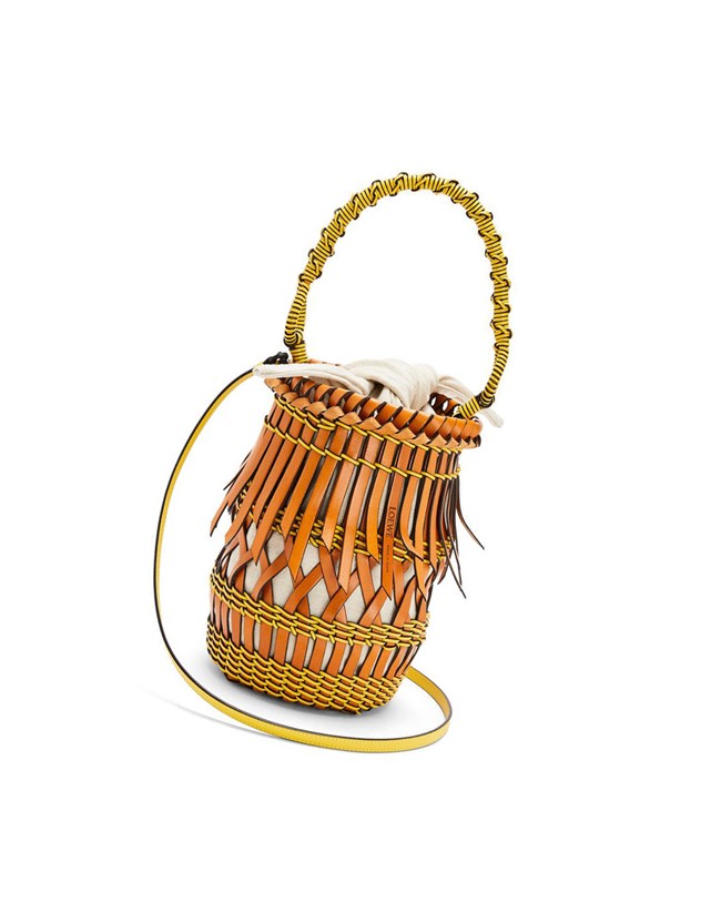 Loewe Fringes Bucket bag in calfskin Amarillos | UJPFR-5031