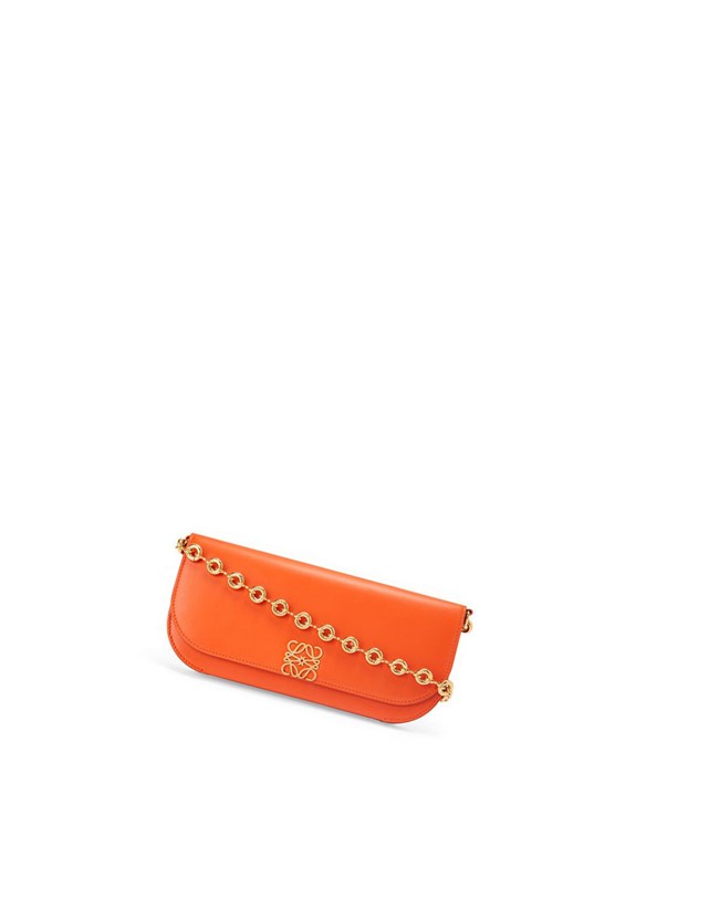 Loewe Goya Long Chain Clutch in silk calfskin Naranjas | OBTFV-6081