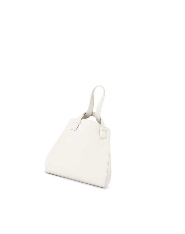 Loewe Hammock Nugget bag in nappa calfskin Blancos | AZGJS-6782