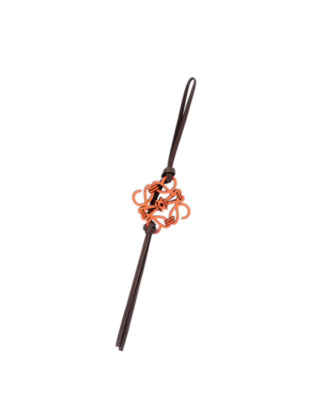 Loewe Knotted Anagram charm in calfskin Naranjas | DPUSC-9381