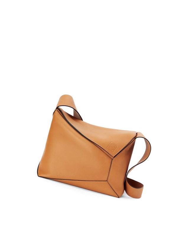 Loewe Large Puzzle Hobo bag in nappa calfskin Warm Desert | HJYUL-9164