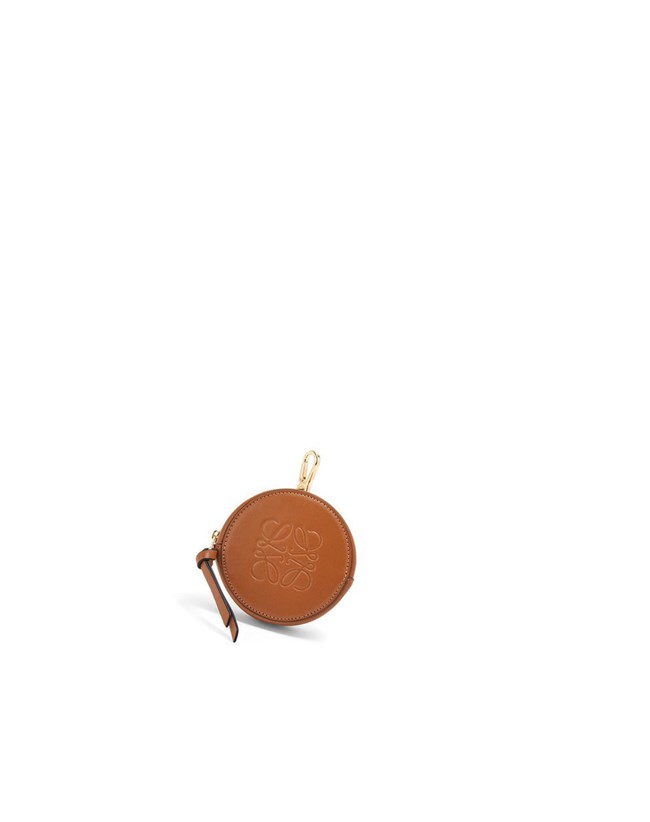 Loewe Mini Cookie pouch in soft calfskin Tan | IBFVD-1540
