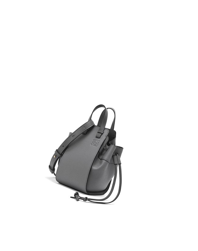 Loewe Mini Hammock drawstring in soft grained calfskin Grises | PVXTQ-8913