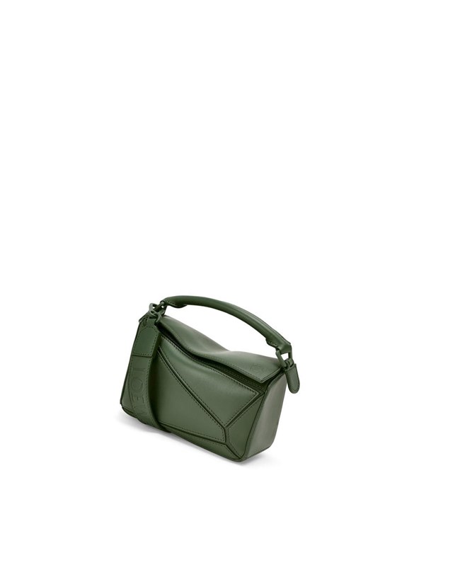 Loewe Mini Puzzle bag in satin calfskin Kaki | QMZOR-1782