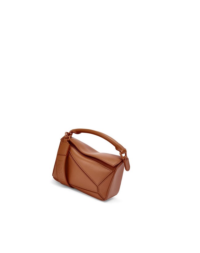 Loewe Mini Puzzle bag in satin calfskin Pecan | VSIAF-1495