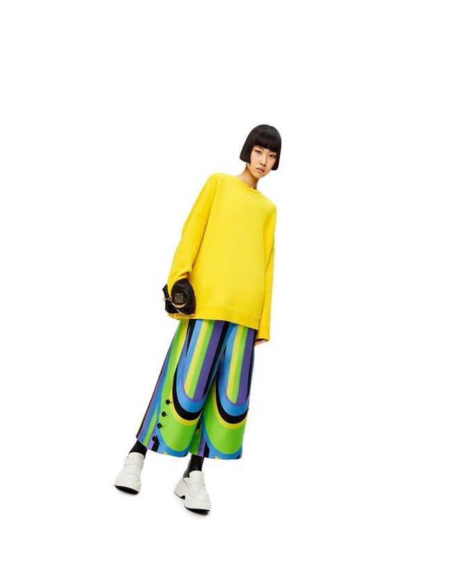 Loewe Oversize crewneck sweater in cashmere Amarillos | XNFRG-1532