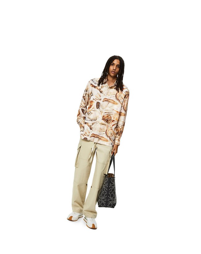 Loewe Oyster print shirt in silk Beige Claro Multicolor | IVHPS-8701