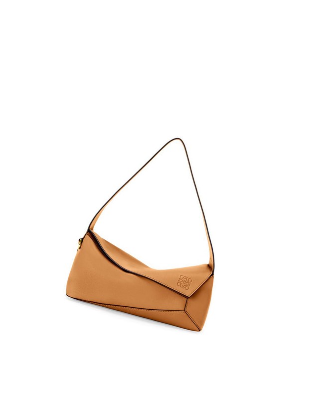 Loewe Puzzle Hobo bag in nappa calfskin Warm Desert | LXZRV-0764