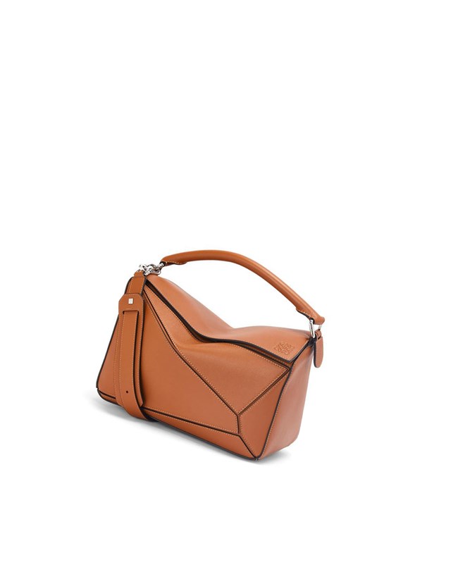 Loewe Puzzle bag in classic calfskin Tan | FQAHV-9650