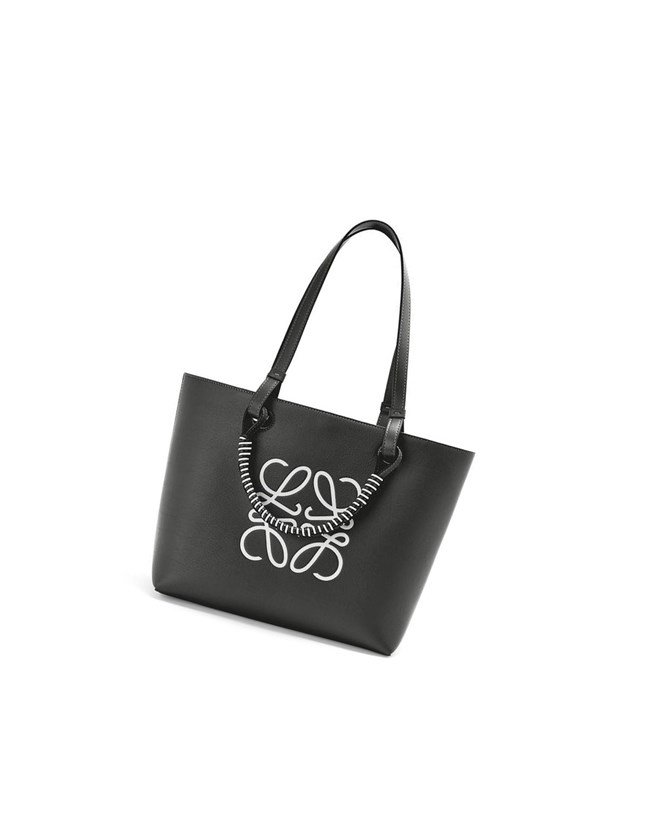 Loewe Small Anagram Tote in classic calfskin Negros Blancos | ZVMIX-8364