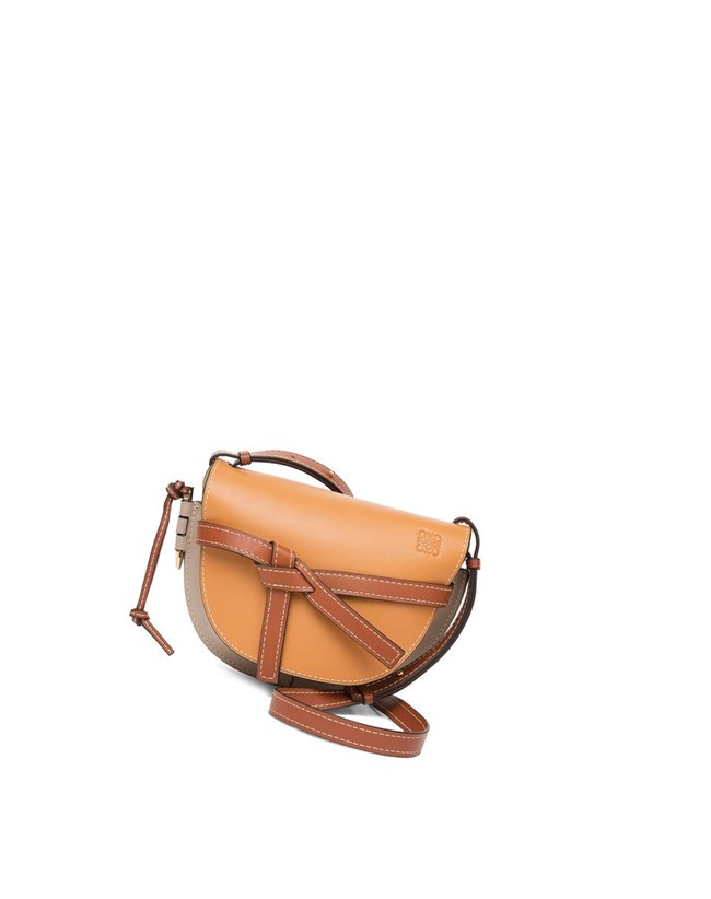 Loewe Small Gate bag in soft calfskin Grises Claro | ADLPQ-6423