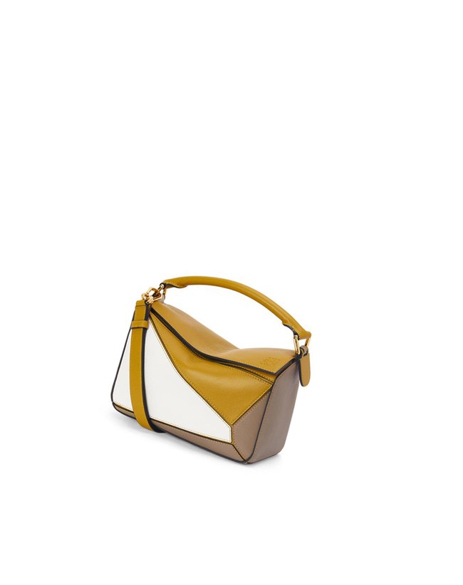 Loewe Small Puzzle bag in classic calfskin Blancos | EKGXJ-2574