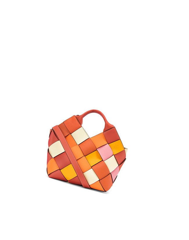 Loewe Small Surplus Cuero Woven basket bag in calfskin Naranjas Naranjas | ZOBDA-7920